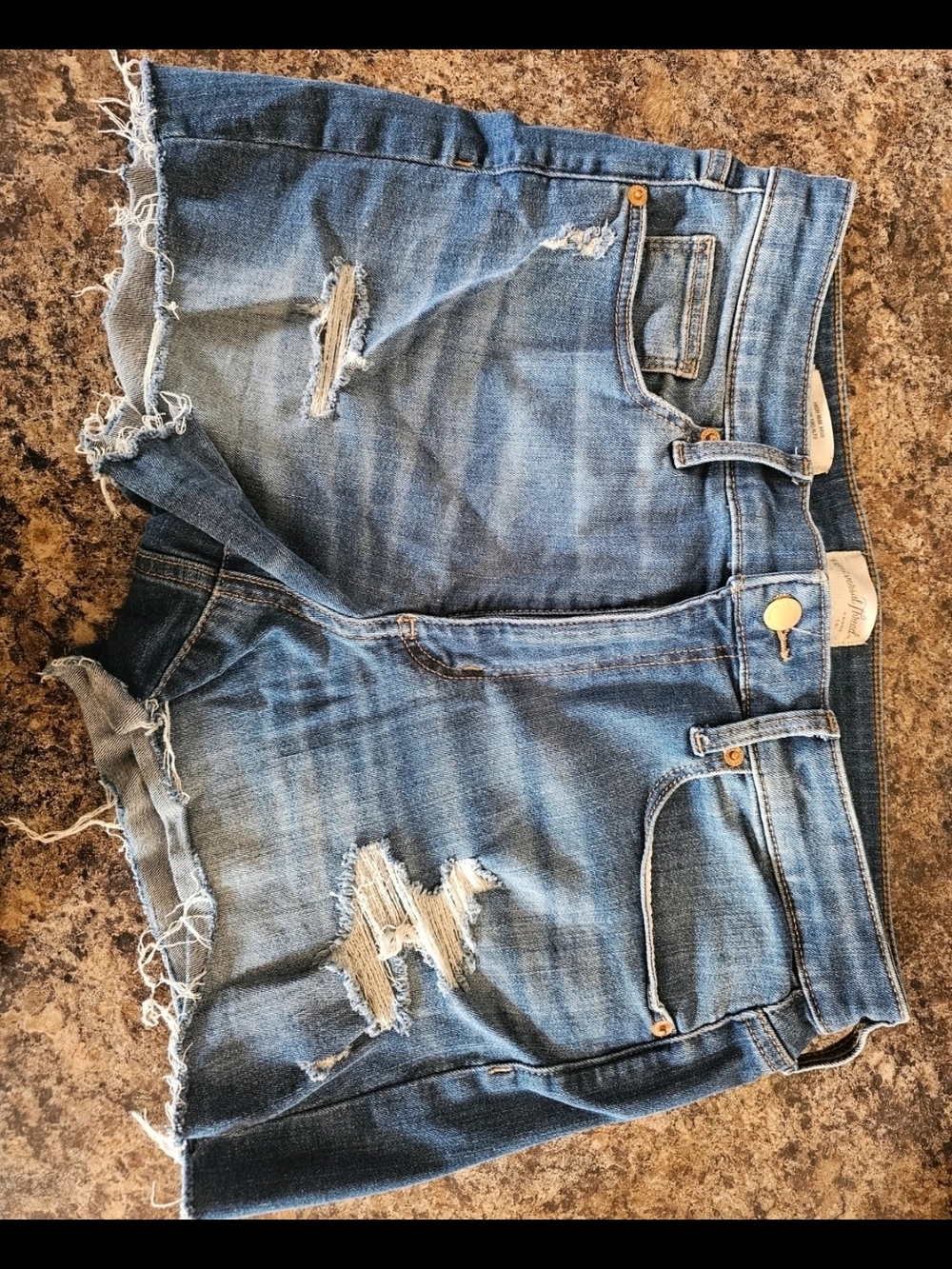 Ladies Universal Threads Distressed Blue Denim Cutoff Shorts. Size 10/30.